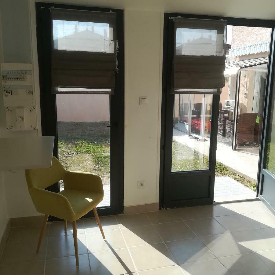 Studio Dependance Maison, 5 Mnt Gare & Tram Venissieux Luaran gambar