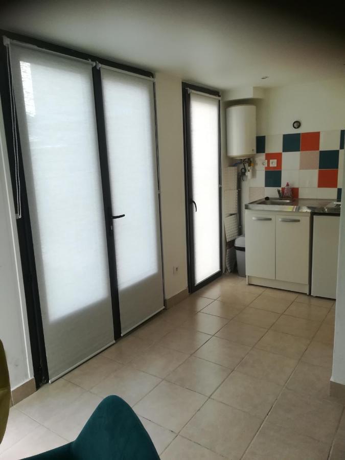 Studio Dependance Maison, 5 Mnt Gare & Tram Venissieux Luaran gambar